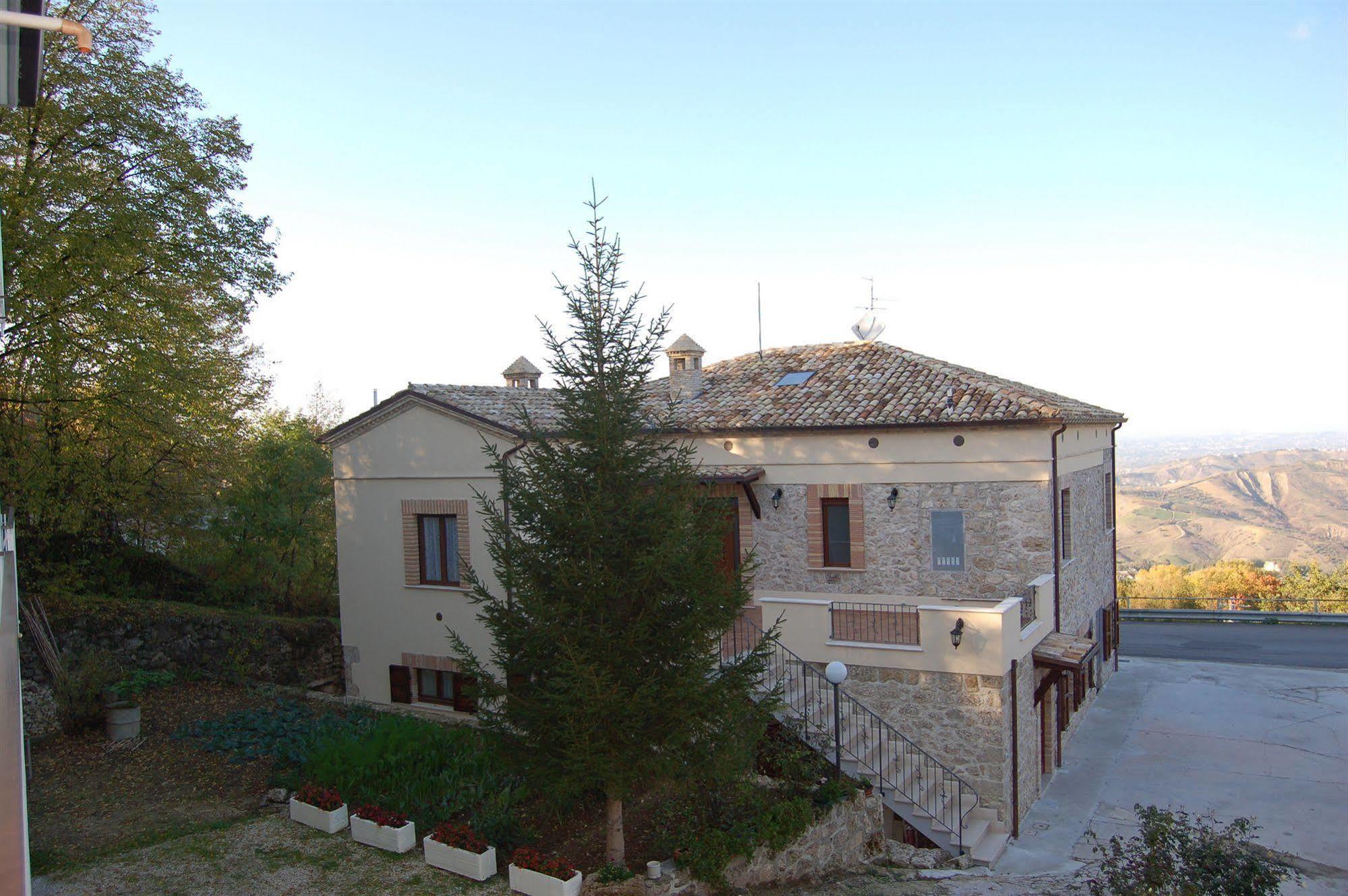 Le Pietre Ricce B&B Roccamontepiano Luaran gambar